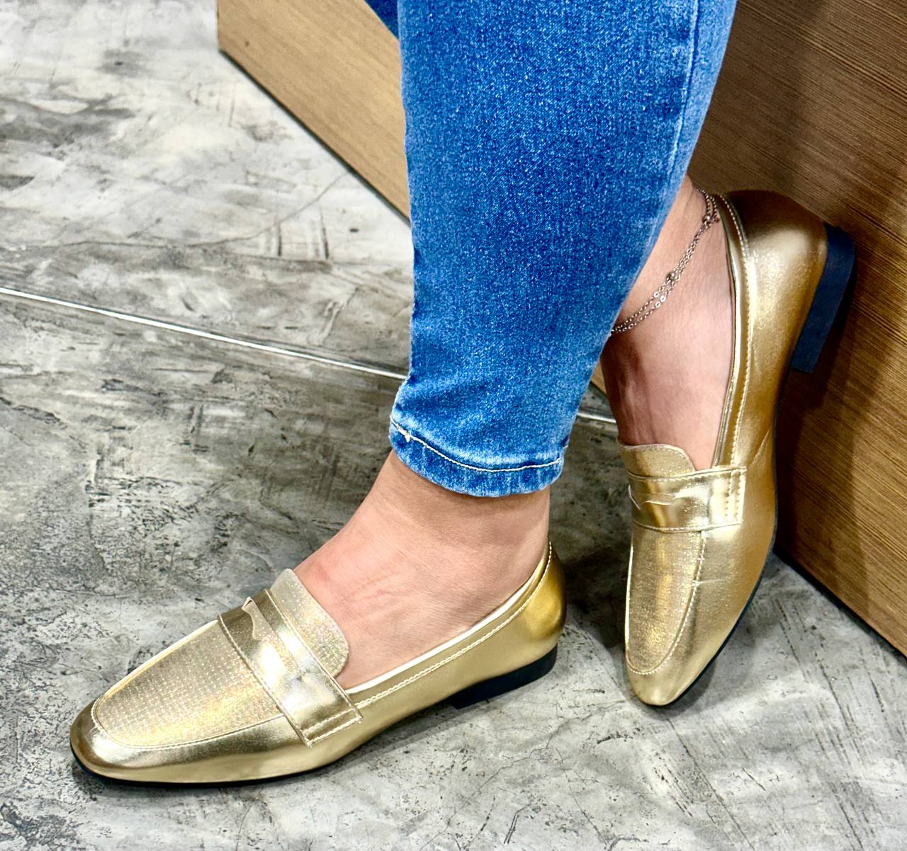 Zapatilla Para Dama Comfort Inglese Garda Dorado S23M1303