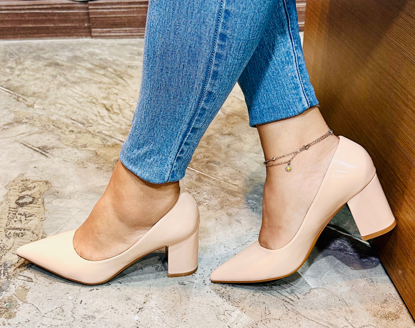 Tacon Grueso Zapato Para Dama Inglese Valeria Nude Patente 3Z79231-1